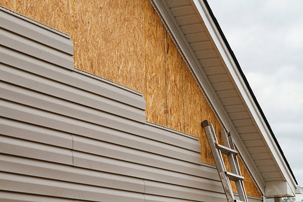 24/7 Emergency Siding Installation experts in East Hampton, CT